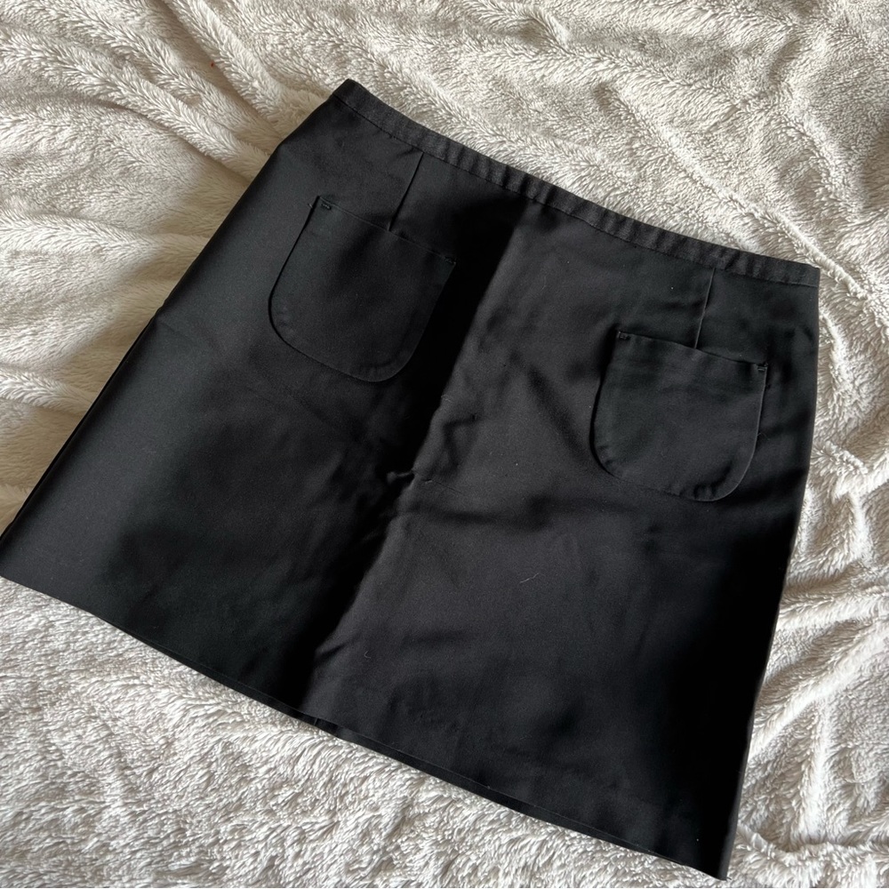 H&M Black Mini Skirt with Pockets